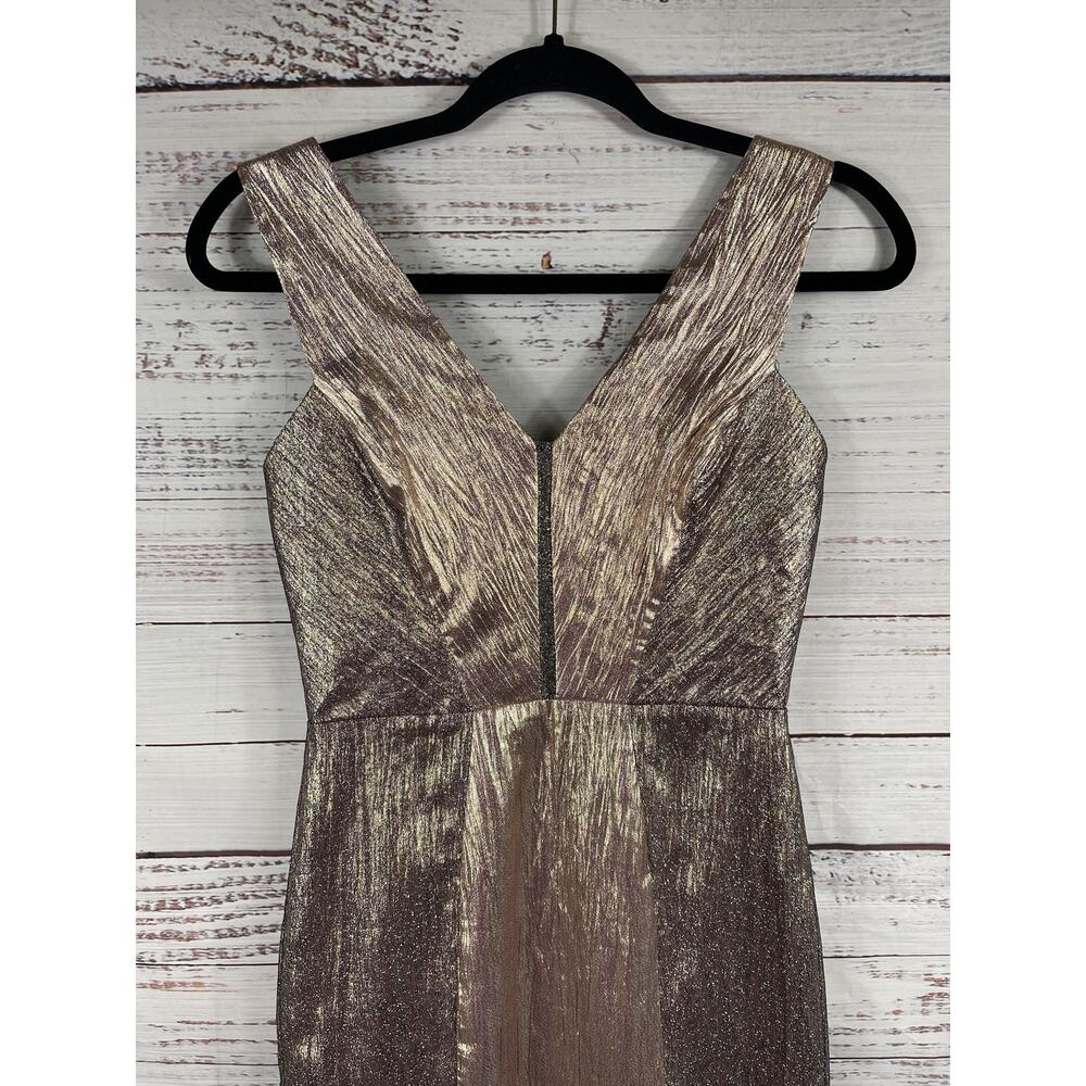 Phoebe Dress Women's SZ 0 Gold Metallic V Neck Sheath Sleeveless Party Cocktail - Picture 3 of 11